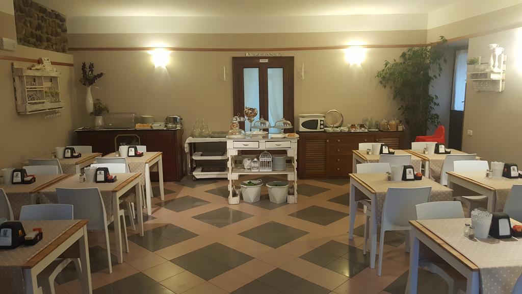 Boutique Hotel Corte Malaspina Castelnuovo del Garda Exterior photo