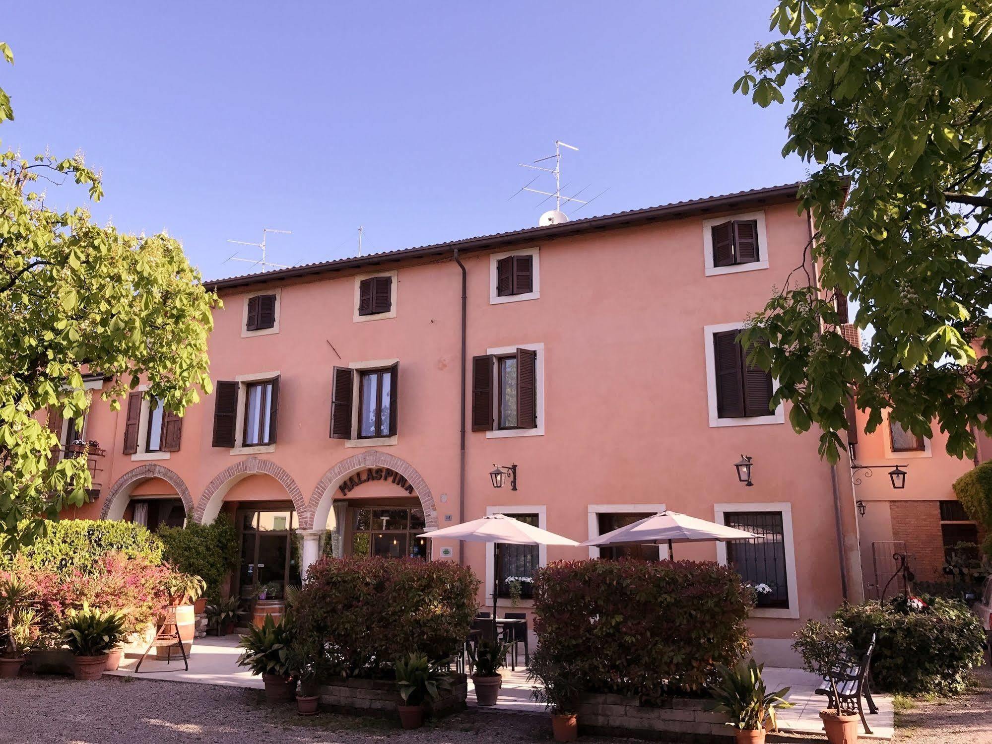 Boutique Hotel Corte Malaspina Castelnuovo del Garda Exterior photo